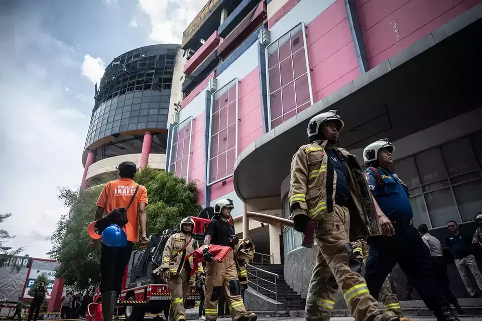 Image Credit Aprillio Akbar/Antara - Glodok Plaza Fire