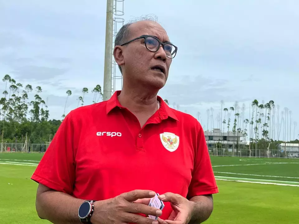 Adi Nugroho, PSSI's Head of Infrastructure Safety and Security, showcases the new PSSI training center in Nusantara on Friday, Feb. 14, 2025. (JG Photo/Yovanda Noni)